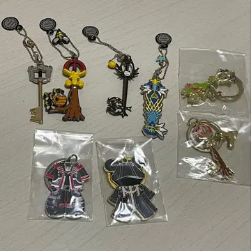 킹덤하츠 키 블레이드 참 키링