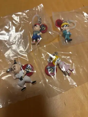 MOTHER2 메지루시 키링 4개 세트