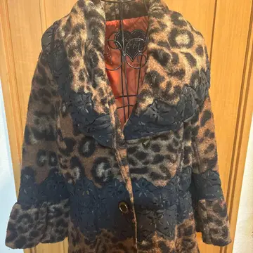 레오파드 무늬 플라워 자수 롱 코트