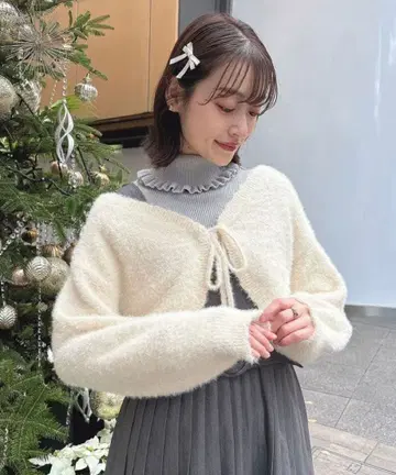 아이보리 숏 니트