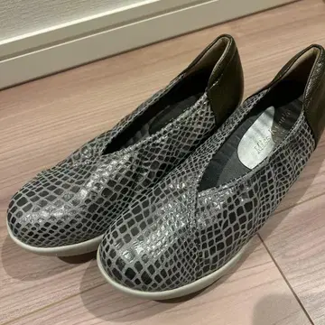 미사용 타카시마야 구매 미스쿄코 플랫슈즈 23cm