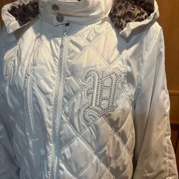 발렌자포 화이트 퀼팅 다운 자켓