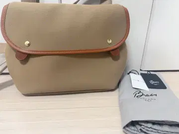 새상품급 Brady 브레이디 AVON 에이본 숄더백