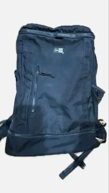 블랙 백팩 NEWERA