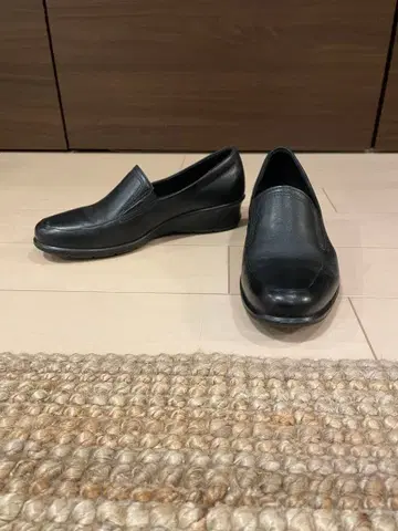 ecco 가죽 신발 슬립온 블랙 37