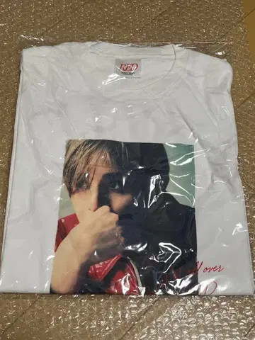 [ 미개봉 새상품 ] 야마다 료스케 RED 라이브 투어 굿즈 T셔츠