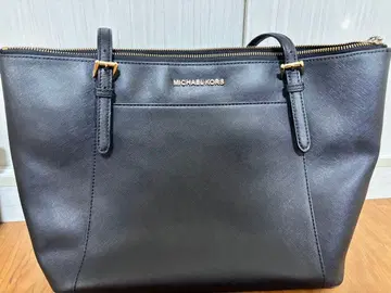 MICHAEL KORS 블랙 토트백