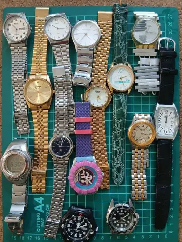 아날로그 손목시계 컬렉션 14개 세트