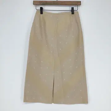 iCB 아이씨비 베이지 타이트 스커트 사이즈 7