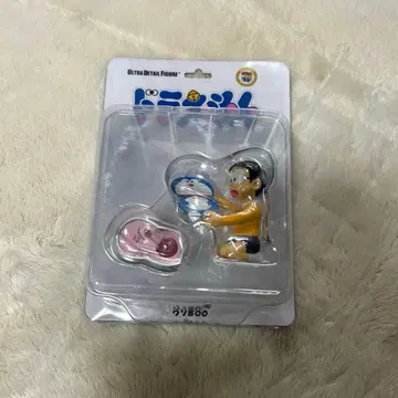 [ 미개봉 새상품 ] 메디콤토이 UDF 도라에몽 진구(노비타) 우소800