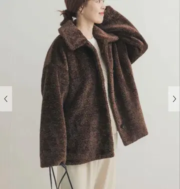 도어즈 택 포함 새상품 코쿤 실루엣 보아 코트 어반 리서치