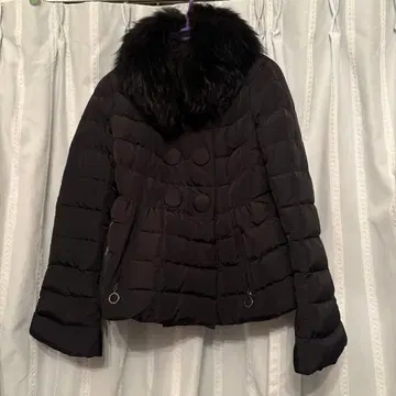 MONCLER 퍼 트리밍 블랙 다운 자켓