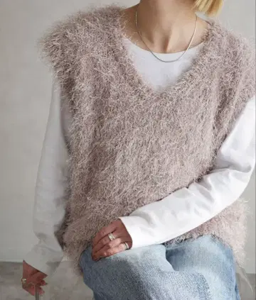 V넥 페더 니트 베스트 meilmada