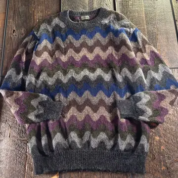 구제 의류 알파카 총무늬 니트 파도 보더 기모 L 멀티 컬러 니트 스웨터