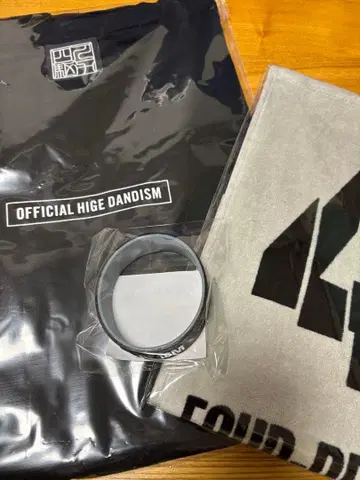 [ 미개봉 새상품: 정가+배송비 ] 히게단 Zepp 투어 굿즈