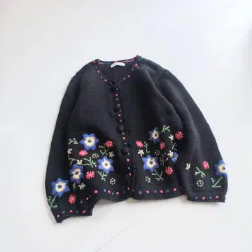 빈티지 꽃무늬 손자수 니트 가디건 블랙B2