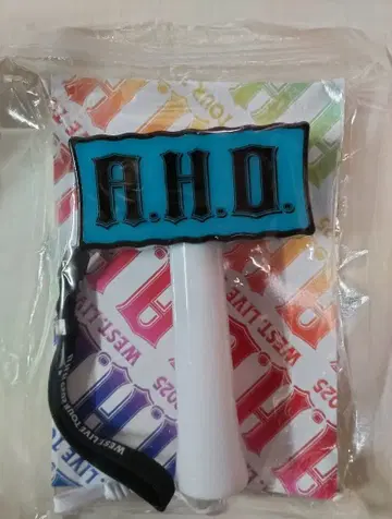 WEST. AHO 응원봉
