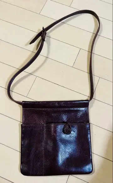 genten 다크 브라운 가죽 사코슈