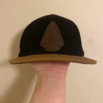 REBEL8 캡 스트릿 투톤 블랙 브라운 스케이트보드