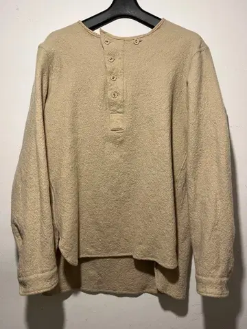 GARMENT REPRODUCTION OF WORKERS 울 셔츠