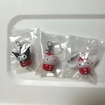 가챠가챠 산리오 딸기 메지루시 액세서리 3개 세트