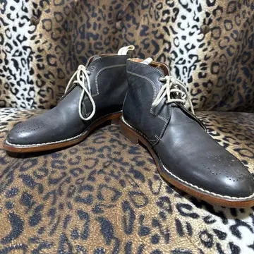TO & CO. 차콜 브라운 천연 가죽 처카 부츠 사이즈 26cm 41