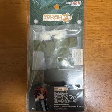 넨도로이드돌 따뜻한 세트 부츠 & 모즈 코트 카키