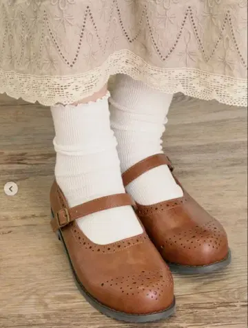 새상품 사만사 모스모스 메달리온 원 스트랩 슈즈 카멜 XL 사이즈