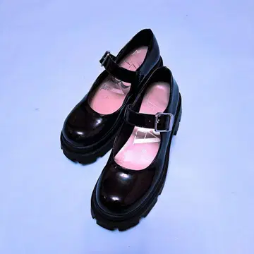블랙 통굽 로퍼 스트랩 포함 35 ZARA