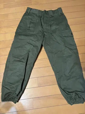 새상품급 70s 벨기에군 필드 팬츠 군용 팬츠 한쪽 주머니 빈티지 군용품