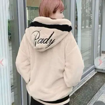 Rady 레이디 로고 바이컬러 퍼 후드티