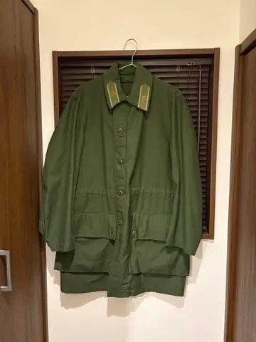 올리브 그린 밀리터리 자켓