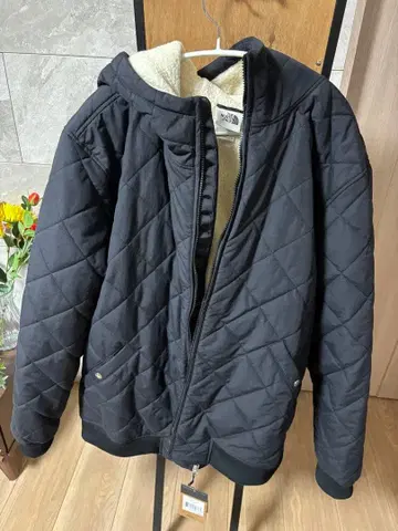 THE NORTH FACE 블랙 자켓 퀼팅 후드 새상품