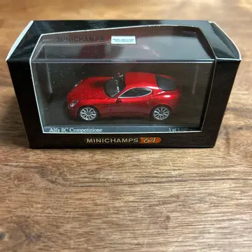 MINICHAMPS Alfa 8C Competizione 1/64