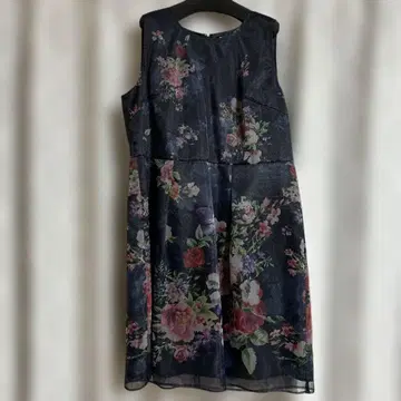 플라워 프린트 슬리브리스 원피스