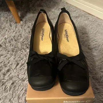 KISSY Sport 블랙 플랫슈즈 23.0E