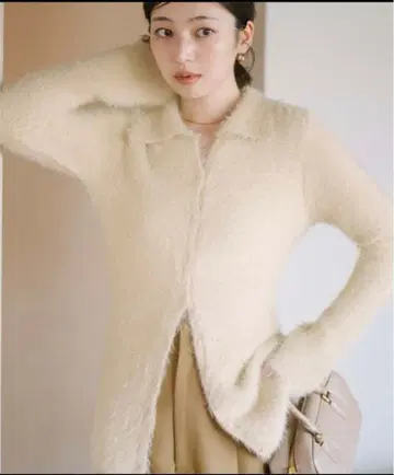 urs 유어즈 카라 부착 샤기 니트 가디건