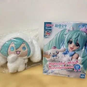 하츠네 미쿠, 시나모롤 콜라보 피규어와 봉제 인형