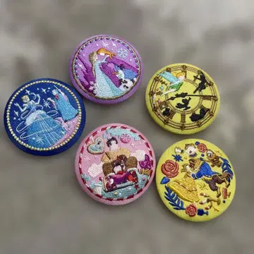 Disney 자수 캔뱃지 5개 세트