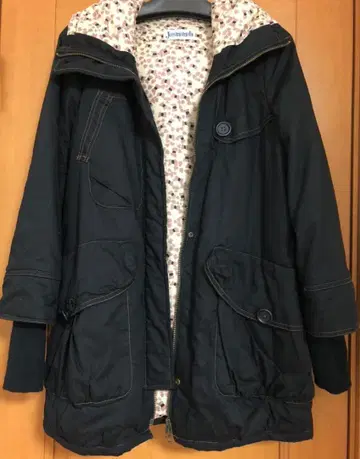 호코모모라 후드 부착 코트