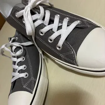 그레이 캔버스 로우컷 스니커즈