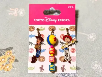 [ 새상품급 ] 디즈니 우디 제시 픽사 공 귀걸이