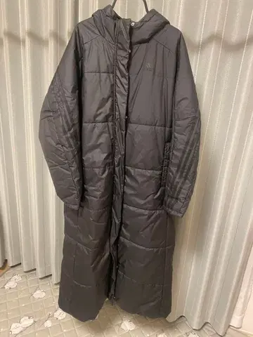 아디다스 벤치 코트 여성용 블랙 컬러