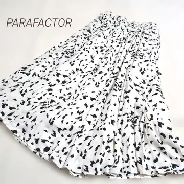 PARAFACTOR 스터닝 루어 올 패턴 레오파드 무늬 롱 플리츠 스커트
