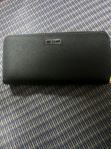 장지갑 avv 카키색 새상품급