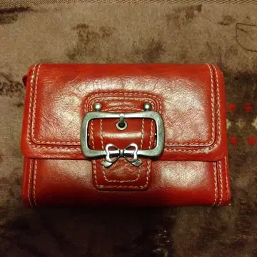 질스튜어트 가죽 접이식 지갑 빨간색