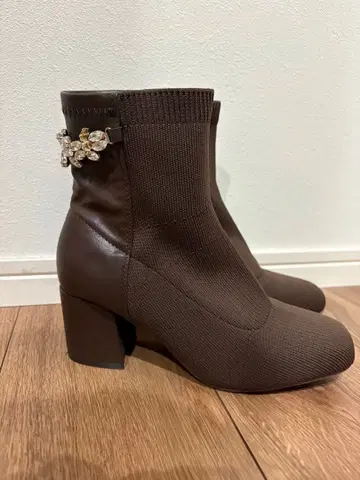 MUMU&CO 브라운 니트 비쥬 부츠 M 사이즈