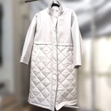 [미사용] 퀼팅 롱 코트 옅은 베이지