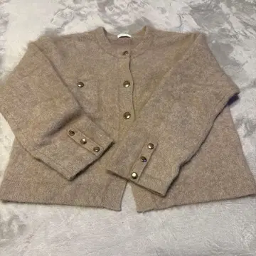 그린 레이블 릴랙싱 베이지 가디건