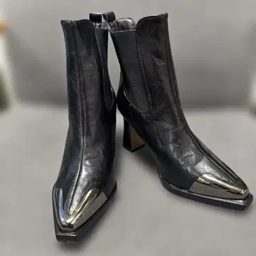 블랙 스틸레토 숏부츠